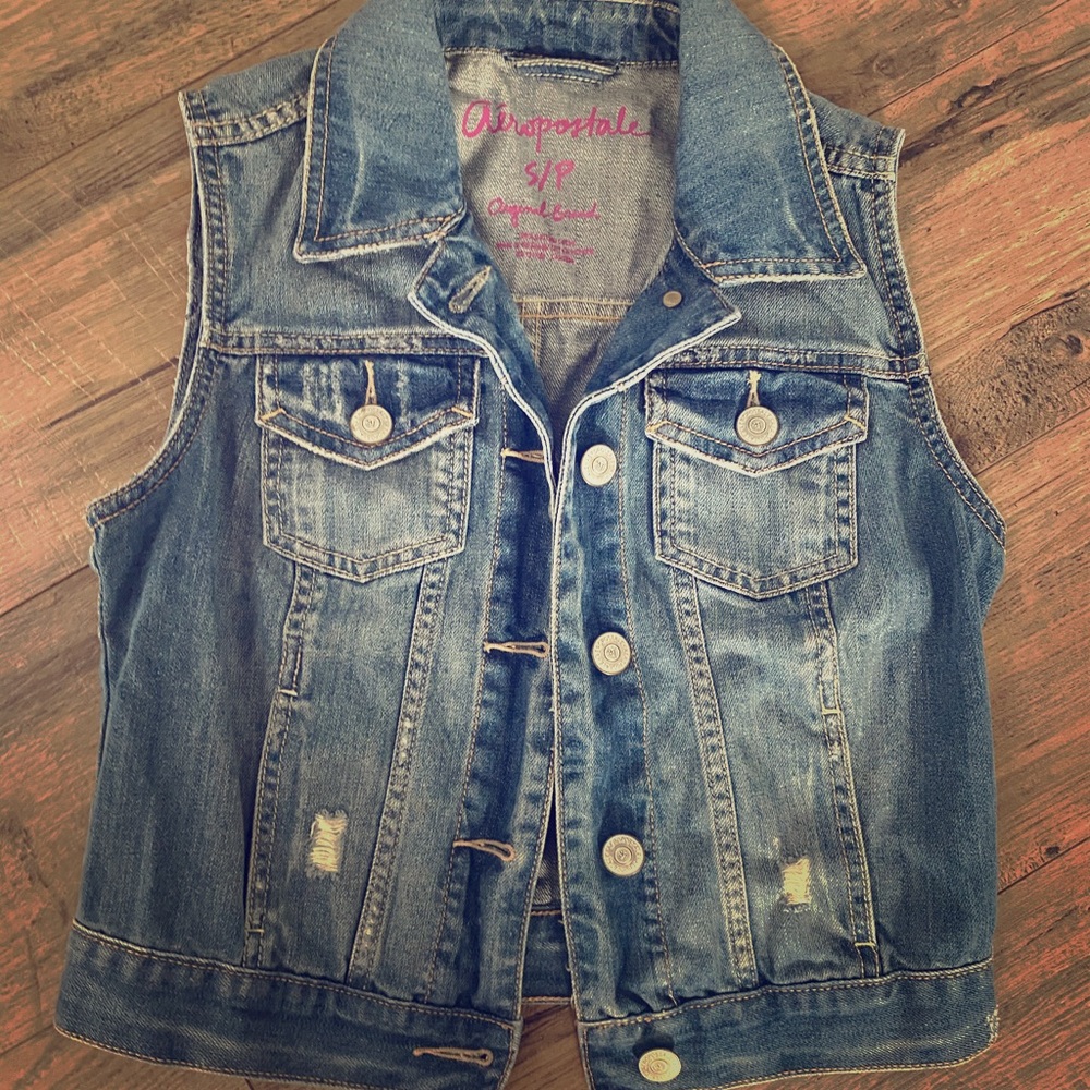 A’eropostale Jean Vest
